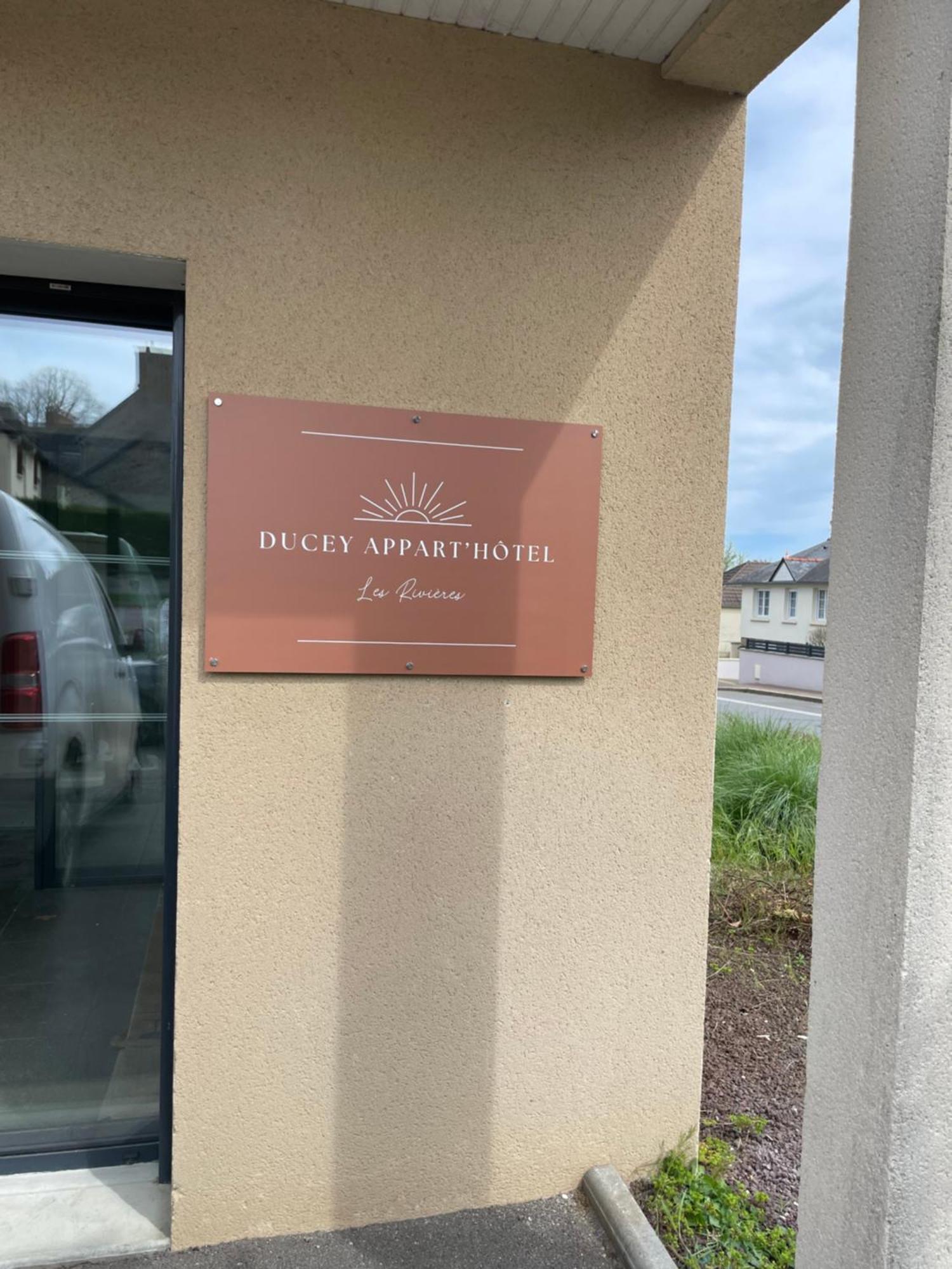 Ducey Appart'Hotel - Les Rivieres Buitenkant foto